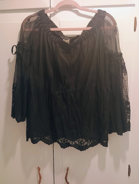 Lume Tops - Black Lace Off-Shoulder Women's Top NWT